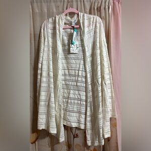 41 Hawthorn Cream Cardigan